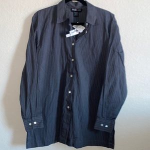New Style and Company men’s M  gray striped button down long sleeve shirt
